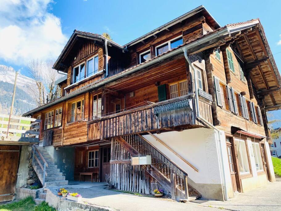 Cozy Apartment In Vintage House In Kandersteg Eksteriør bilde